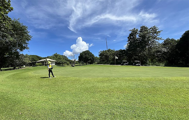 Hallow Ridge Filipinas Golf Green