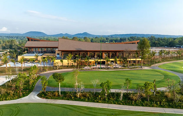 Eschuri Vung Bau Golf Clubhouse