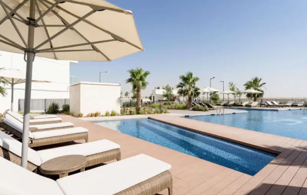 Pool, Radisson Dubai Damac Hills